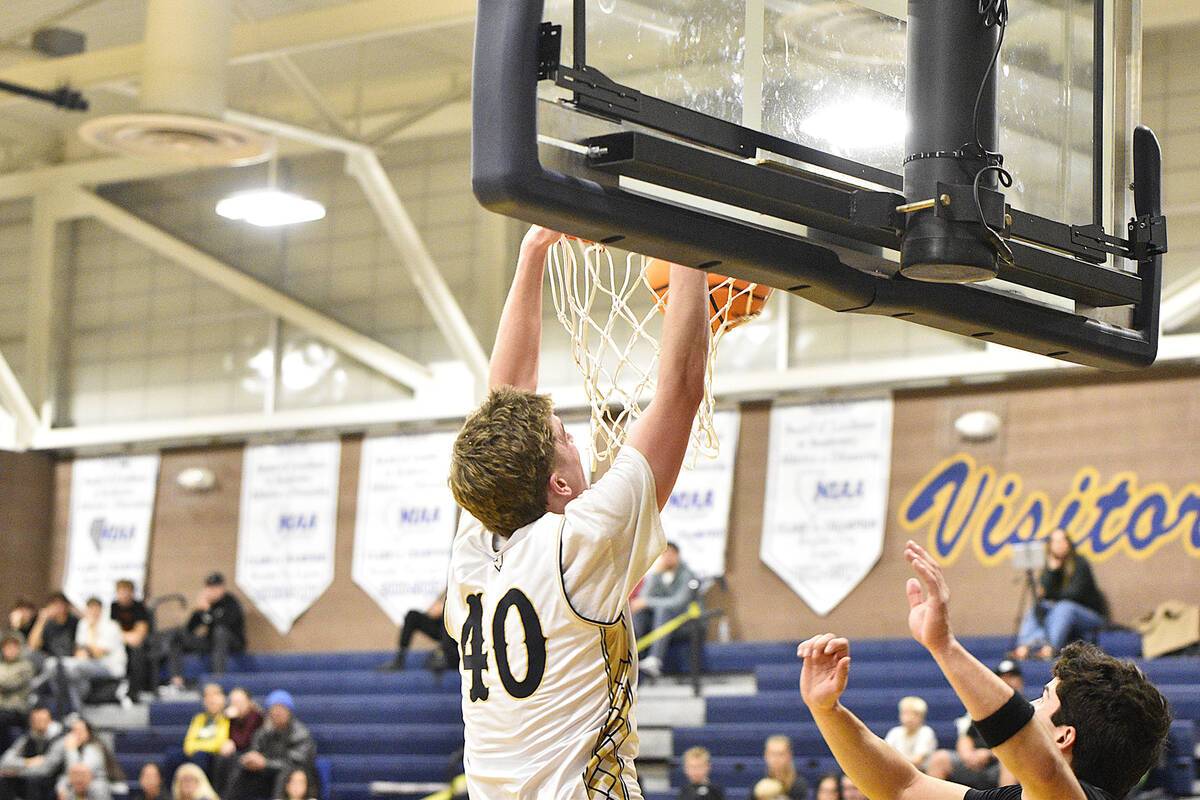 Dynamic duo lead Eagles basketball into playoffs | Boulder City Review