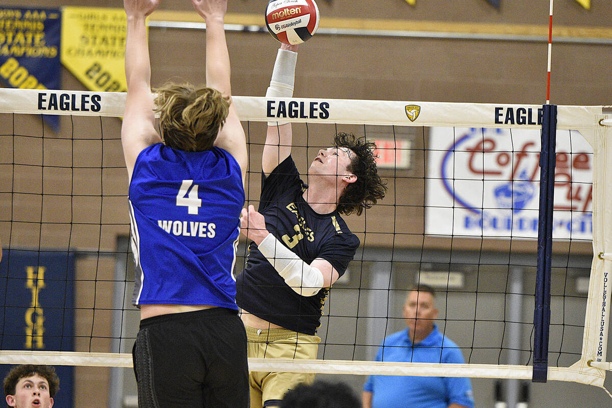 Robert Vendettoli/Boulder City Review Boulder City boys volleyball star David Zwahlen spikes th ...