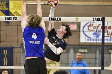 Robert Vendettoli/Boulder City Review Boulder City volleyeball star David Zwahlen is seen durin ...