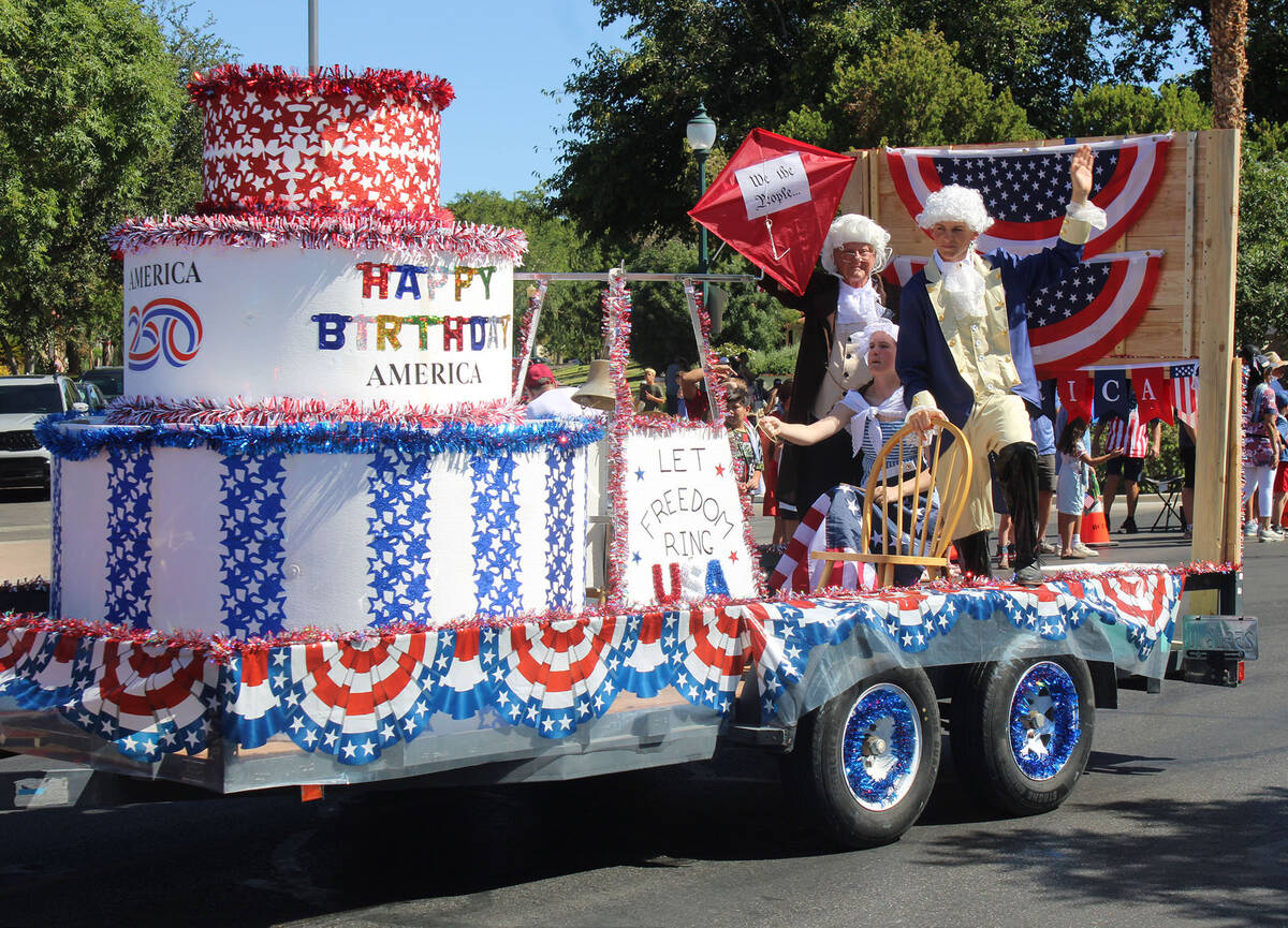 This year’s Damboree parade featured more than 100 entries.