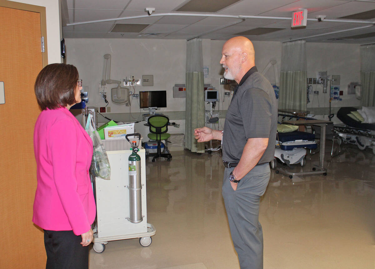 Ron Eland/Boulder City Review Boulder City Hospital CEO Tom Maher shows the operating room to U ...